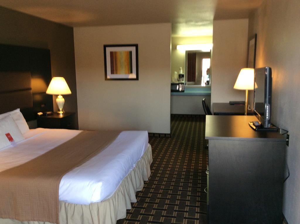 Econo Lodge 比弗 外观 照片