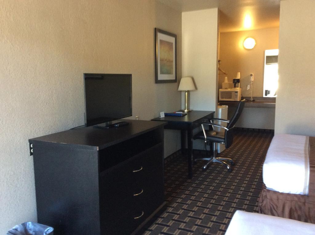 Econo Lodge 比弗 外观 照片