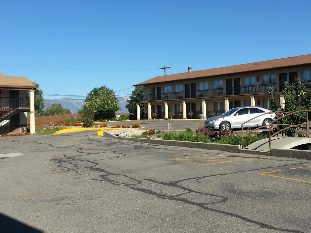 Econo Lodge 比弗 外观 照片