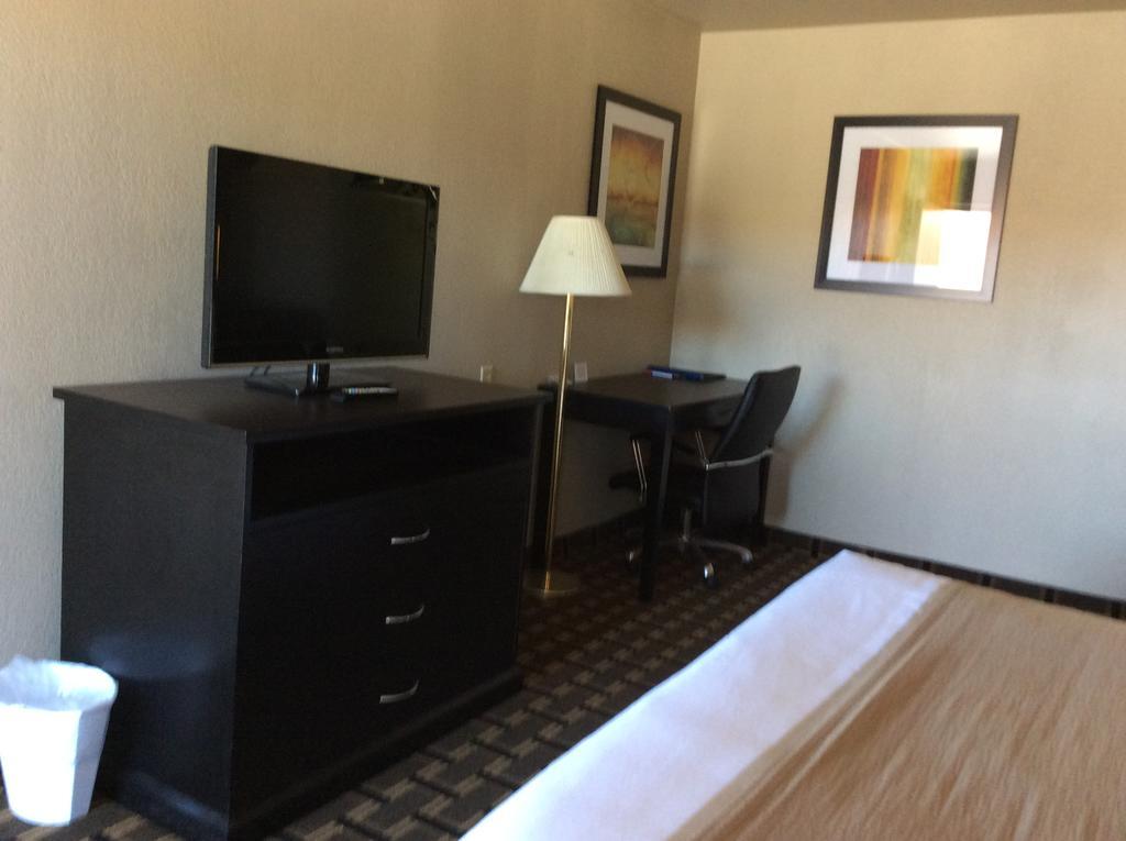 Econo Lodge 比弗 外观 照片